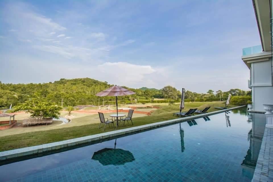 Viva Montane Hotel Ban Nong Chap Tao Exterior photo