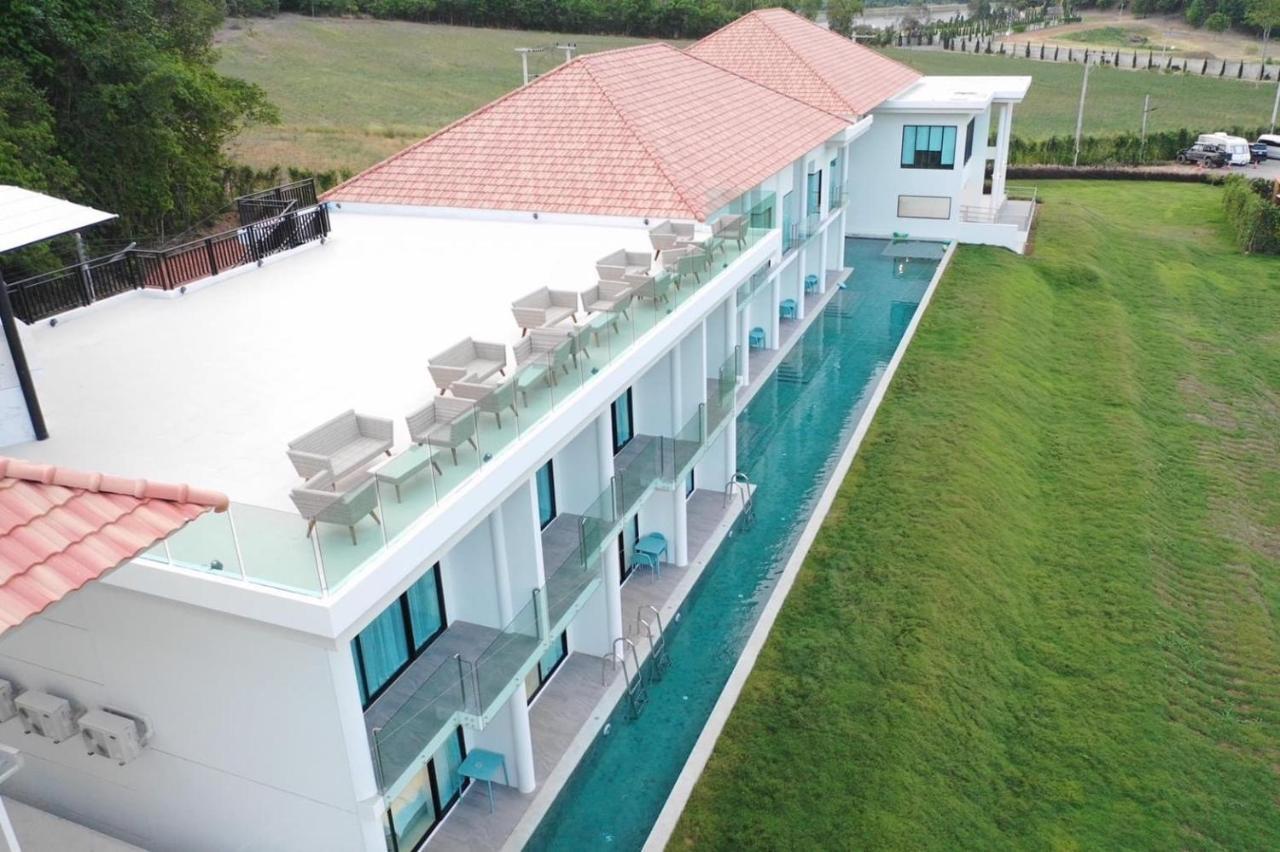 Viva Montane Hotel Ban Nong Chap Tao Exterior photo