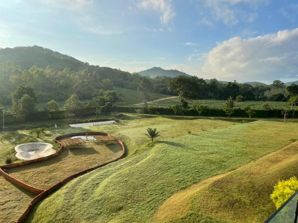 Viva Montane Hotel Ban Nong Chap Tao Exterior photo