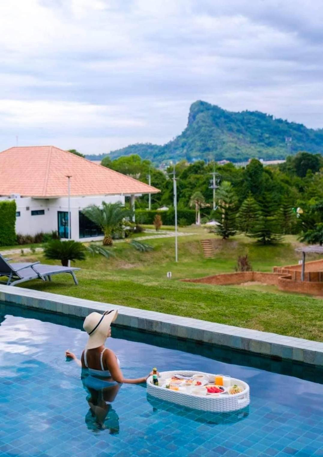 Viva Montane Hotel Ban Nong Chap Tao Exterior photo