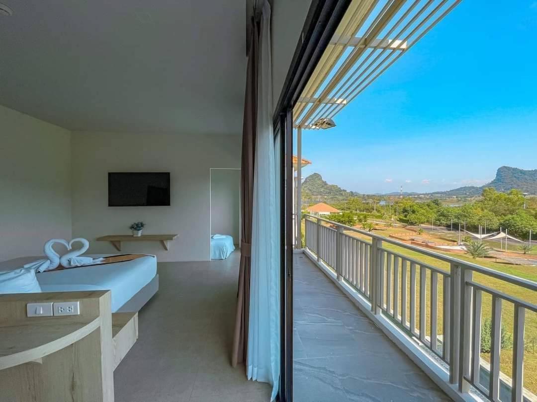 Viva Montane Hotel Ban Nong Chap Tao Exterior photo